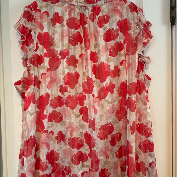 Floral Ruffle Sleeve Top - Picture 2 of 3